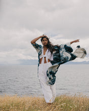 Load image into Gallery viewer, "White Water" Long Zeppelin style kimono