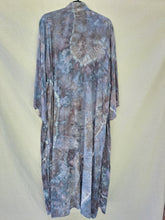 Load image into Gallery viewer, Long Zeppelin style kimono (plus size)