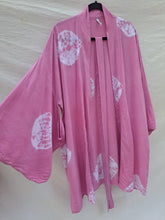 Load image into Gallery viewer, Short Harrison style kimono (plus size)