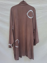 Load image into Gallery viewer, Short Harrison style kimono (plus size)