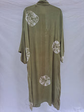 Load image into Gallery viewer, Long Zeppelin style kimono