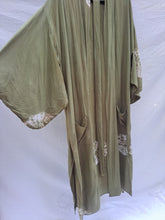 Load image into Gallery viewer, Long Zeppelin style kimono