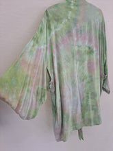 Load image into Gallery viewer, "The Meadow" Short Harrison style kimono