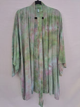 Load image into Gallery viewer, "The Meadow" Short Harrison style kimono