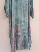 Load image into Gallery viewer, "Coral Reef" Long Zeppelin style kimono (plus size)