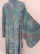 Load image into Gallery viewer, "Coral Reef" Long Zeppelin style kimono (plus size)