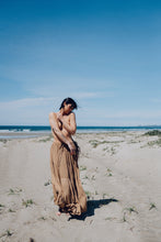 Load image into Gallery viewer, Wild Horses Maxi skirt - Santa Fe (brown)