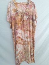 Load image into Gallery viewer, "Desert Rose" sample Harlow Kaftan (size 3)