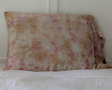 Load image into Gallery viewer, "Petal Fade" 100% silk charmeuse sleeping pillowcase, king size