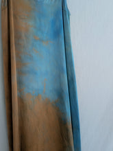 Load image into Gallery viewer, Terre et Mer ° luna silk charmeuse slip dress (size M)