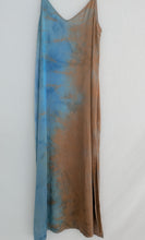 Load image into Gallery viewer, Terre et Mer ° luna silk charmeuse slip dress (size L)