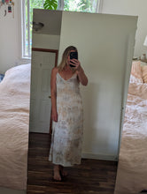 Load image into Gallery viewer, Mist ° luna silk charmeuse slip dress (size M)