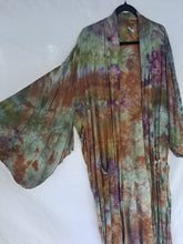 Load image into Gallery viewer, &quot;Mother Earth&quot; Long Zeppelin style kimono (plus size)
