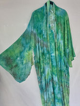 Load image into Gallery viewer, &quot;Waterfall&quot; Long Zeppelin style kimono (plus size)
