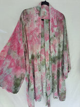 Load image into Gallery viewer, &quot;Bloom&quot; Short Harrison style kimono
