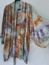 Load image into Gallery viewer, &quot;Mother Earth&quot; Short Harrison style kimono
