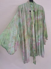 Load image into Gallery viewer, &quot;The Meadow&quot; Short Harrison style kimono
