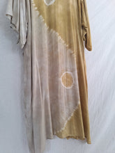 Load image into Gallery viewer, &quot;Dune&quot; Zeppelin Long kimono robe
