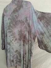 Load image into Gallery viewer, &quot;Summer Rain&quot; Harrison Short kimono robe
