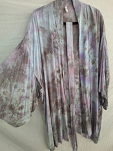 Load image into Gallery viewer, &quot;Summer Rain&quot; Harrison Short kimono robe
