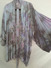 Load image into Gallery viewer, &quot;Summer Rain&quot; Harrison Short kimono robe
