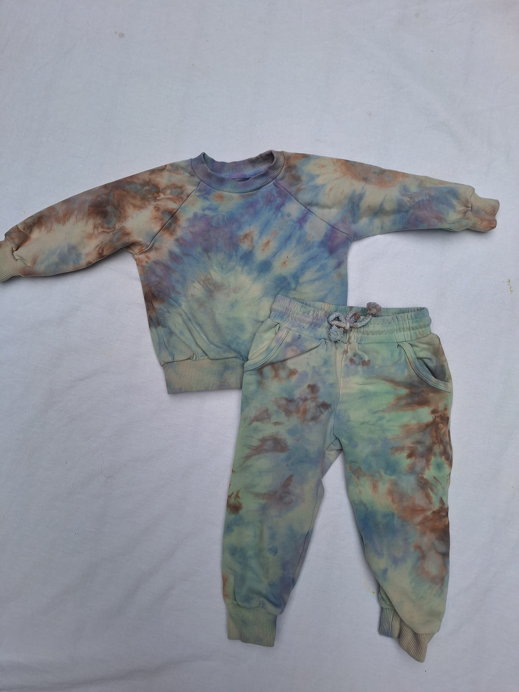 Organic cotton Baby/Toddler sweatsuit  12-18 m