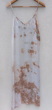 Load image into Gallery viewer, Driftwood ° luna silk charmeuse slip dress (size L)
