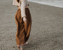 Load image into Gallery viewer, Cacao Linen Pant
