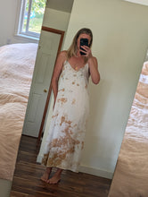Load image into Gallery viewer, Driftwood ° luna silk charmeuse slip dress (size L)

