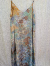 Load image into Gallery viewer, ° luna silk charmeuse slip dress (size L)
