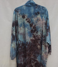 Load image into Gallery viewer, &quot;Storm&quot; Short Harrison style kimono
